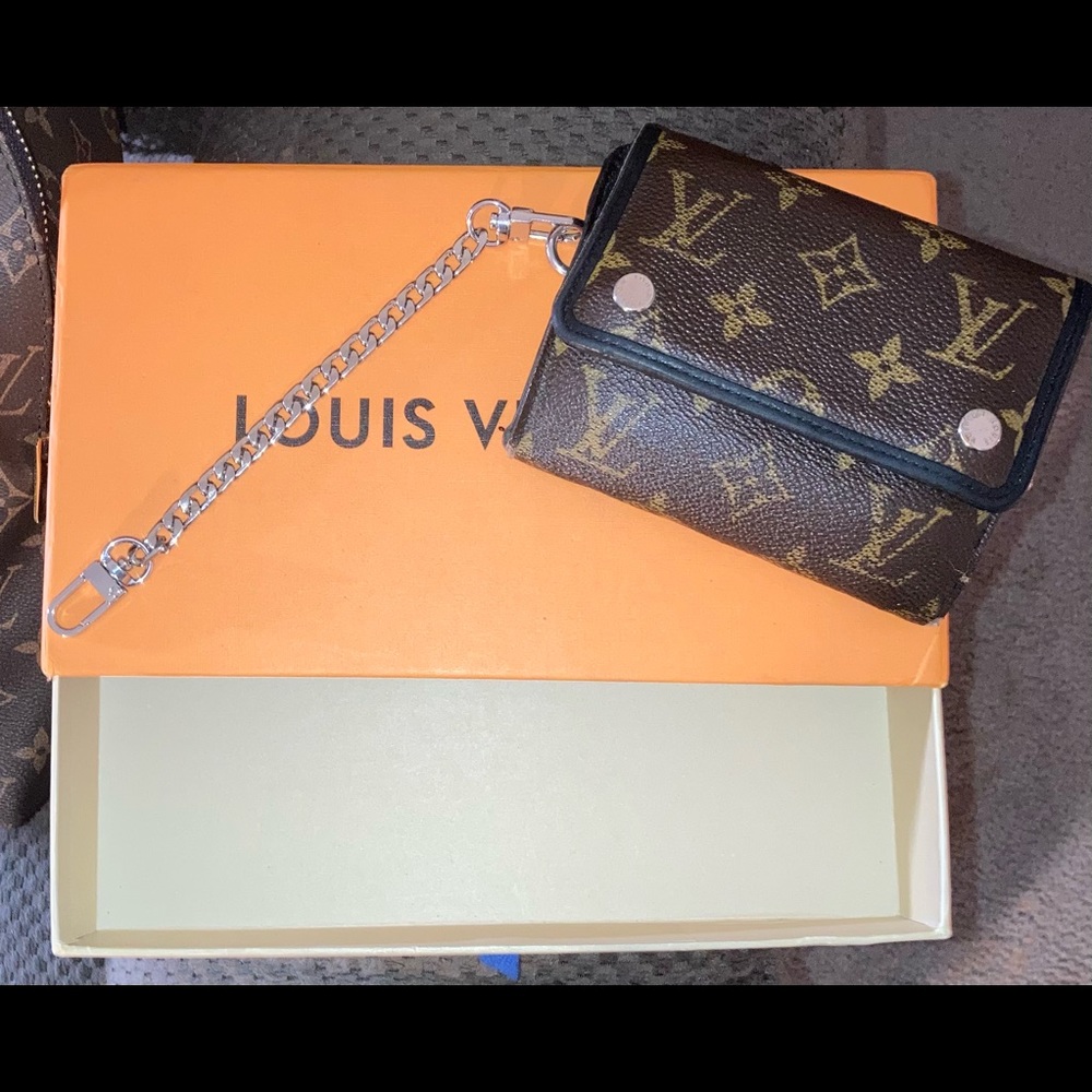 Louis Vuitton Monogram Macassar Trifold Wallet w/ chain M60167